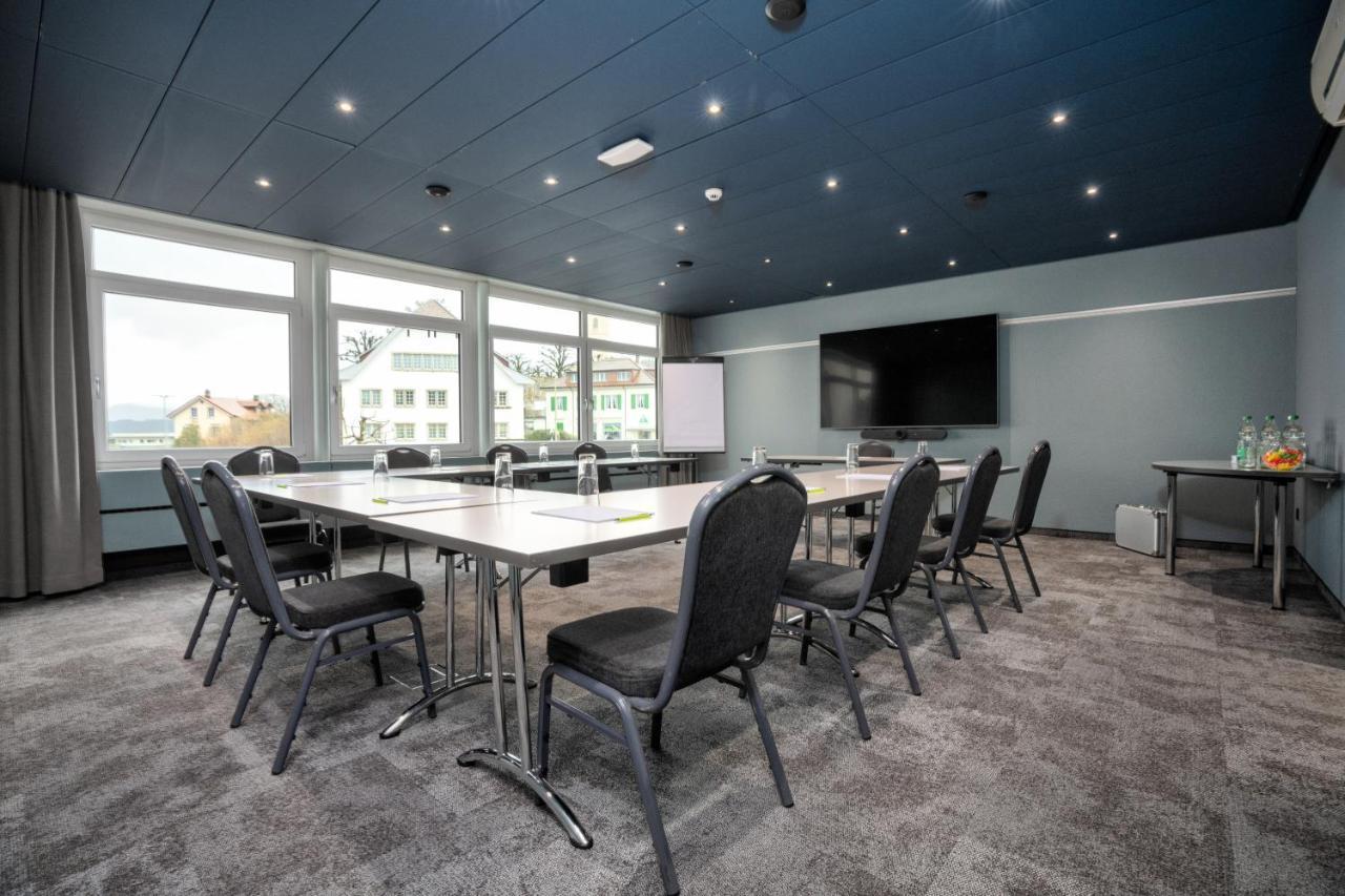 B-Smart Hotel Schoenenwerd Aarau Exteriör bild