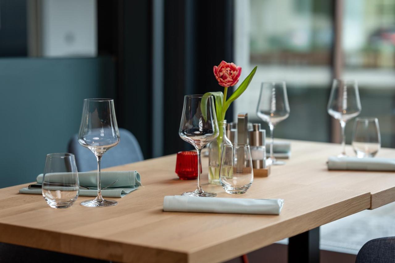 B-Smart Hotel Schoenenwerd Aarau Exteriör bild