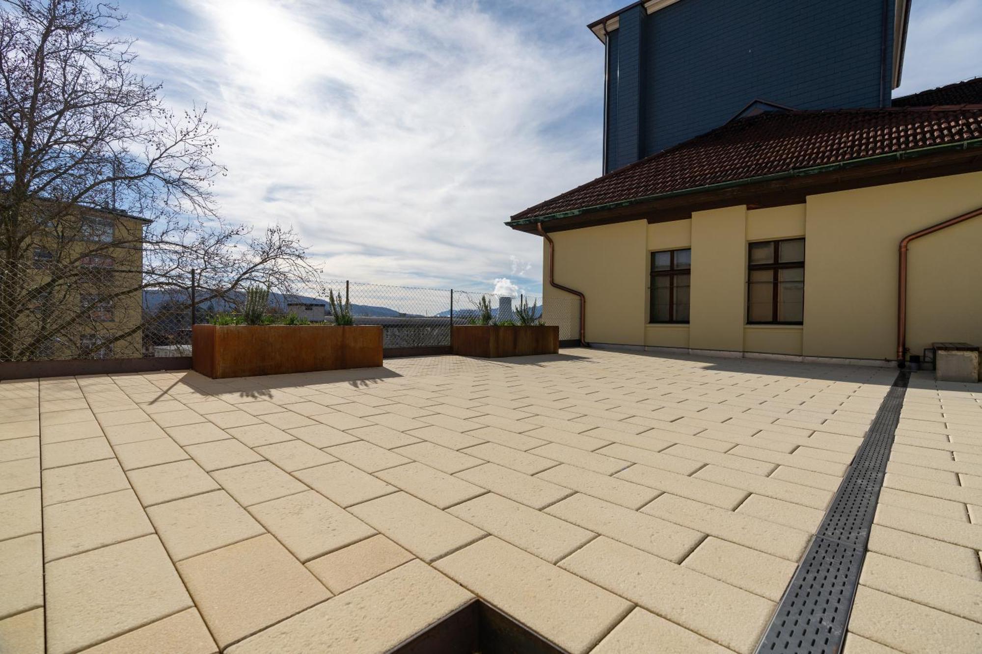 B-Smart Hotel Schoenenwerd Aarau Exteriör bild