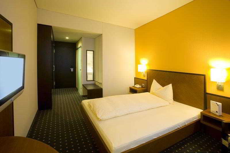 B-Smart Hotel Schoenenwerd Aarau Exteriör bild